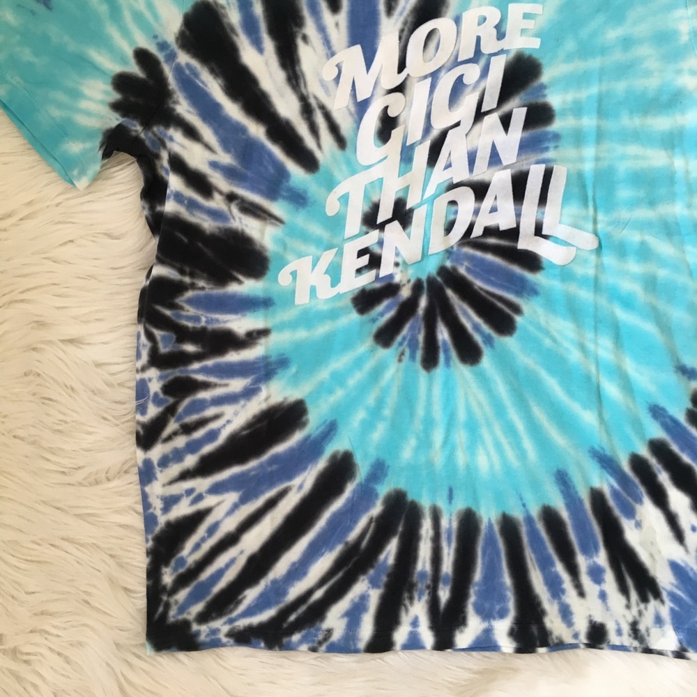 Eleven Paris More Gigi Than Kendall Graphic Tee - Picture 4 of 8